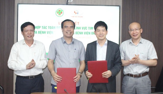 Bệnh viện Đa khoa TP. Vinh và Bệnh viện Tim Hà Nội ký kết hợp tác toàn diện