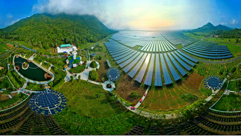 Mở cửa tham quan Nhà máy Điện mặt trời đẹp nhất Việt Nam