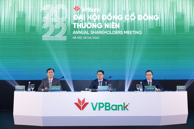 Đoàn Chủ tịch Đại hội cổ đông VPBank