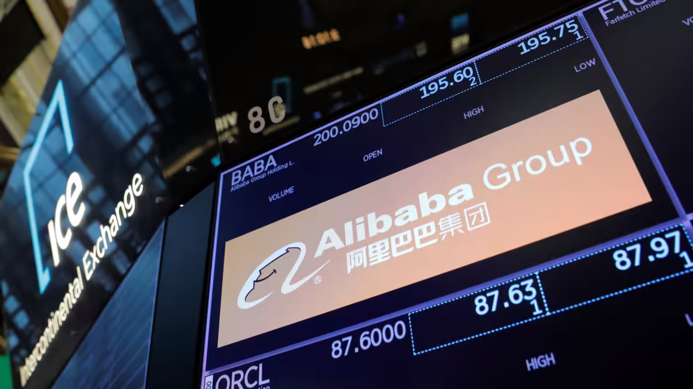Alibaba Group Holding, một mục tiêu nổi bật trong cuộc đàn áp của Bắc Kinh đối với lĩnh vực công nghệ, đã giảm gần 7% vào thứ Sáu. © Reuters