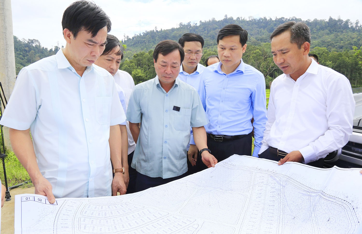 Chủ tịch UBND tỉnh Phú Thọ- Bùi Văn Quang kiểm tra Dự án tái định cư khu Dù, xã Xuân Sơn