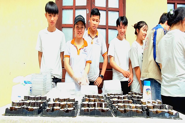 Món cơm susi nhật bản được giới thiệu trong ngày hội văn hoá ẩm thực tại trường CĐN Nghi Sơn