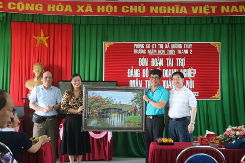 Hà Nội: Đảng ủy Khối doanh nghiệp Quận Thanh Xuân tài trợ các hạng mục tại trường Mầm non Thủy Thanh 2, thị xã Hương Thuỷ, tỉnh Thừa Thiên - Huế