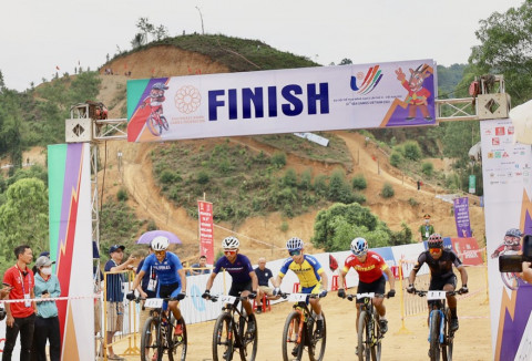Môn xe đạp SEA Games 31 tại Hòa Bình: Việt Nam giành huy chương bạc nội dung xe đạp địa hình băng đồng tiếp sức