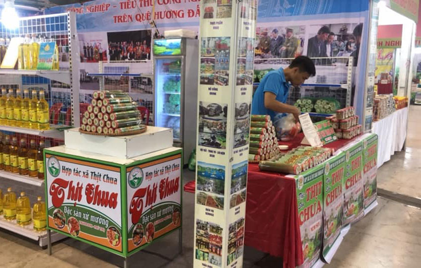 Gian hàng đặc sản thịt chua Thanh Sơn trong các sự kiện quảng bá du lịch Phú Thọ