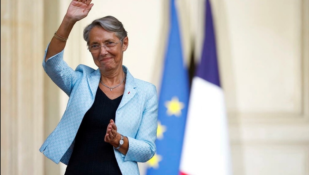 Tân thủ tướng Pháp Elisabeth Borne tại điện Matignon, Paris, ngày 16/05/2022. AP - Christian Hartmann