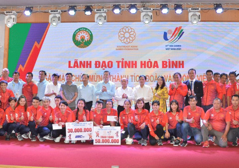 Lãnh đạo tỉnh Hòa Bình gặp mặt chúc mừng thành tích đội tuyển Xe đạp Quốc gia Việt Nam thi đấu tại SEA Games 31
