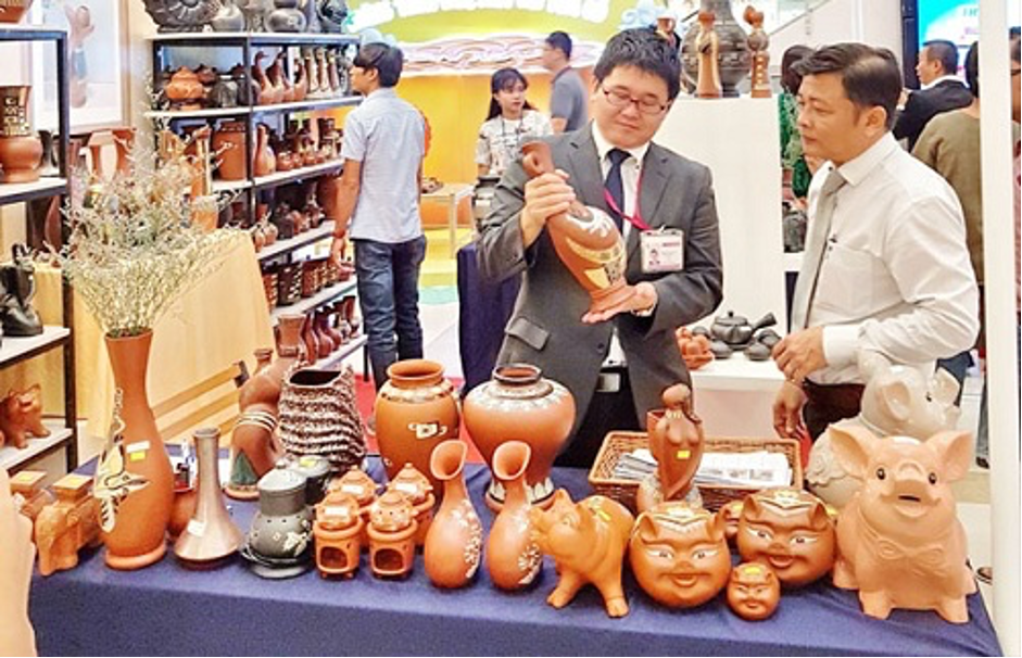 The event promotes traditional artisan communities' items to customers.