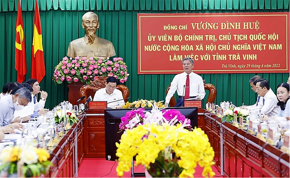 Chairman of the National Assembly Vuong Dinh Hue collaborated with Tra Vinh provincial officials