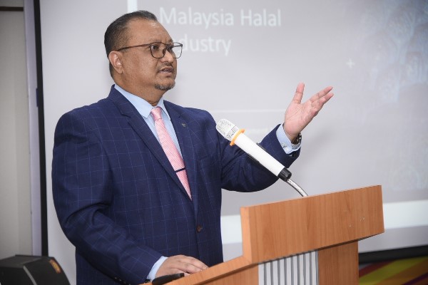 Ông Onnie Zurin Babu Chủ tịch Tổ chức hợp tác các nhà doanh nghiệp lớn Selangor - Chairman of Selangor Groom Big Entrepreneurs Cooperative Berhad (KUBIGS)