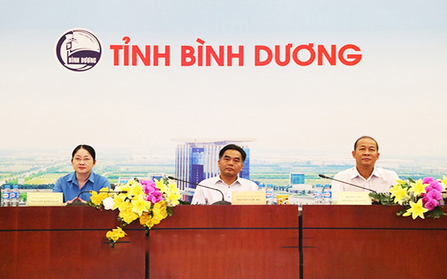 Ông Nguyễn Lộc Hà - Ủy viên Ban Thường vụ Tỉnh ủy, Phó Chủ tịch UBND tỉnh chủ trì tại điểm cầu Bình Dương