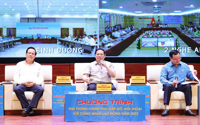 Thủ tướng Chính phủ Phạm Minh Chính đã có cuộc gặp gỡ, đối thoại với công nhân