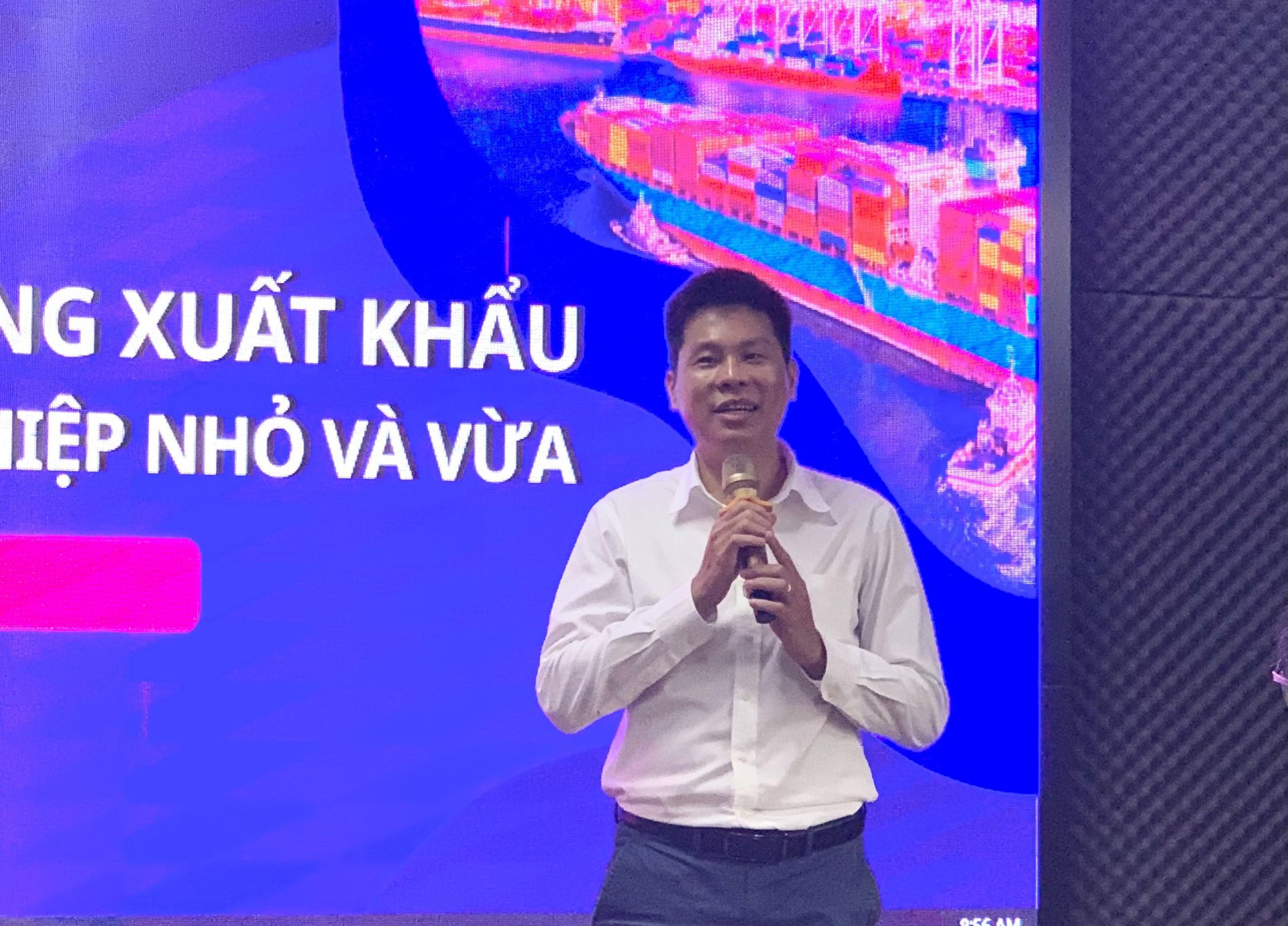 ông Vũ Thế Tùng - Giám đốc phát triển kinh doanh và quan hệ chính phủ của Alibaba.com Việt Nam