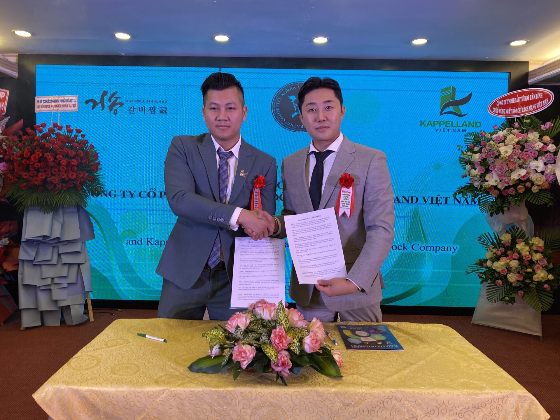 Kappel Land Real Estate Investment Joint Stock Company signed a cooperation agreement with KG Company - Korea (Supplying Pork Ribs / Beef Ram Geosong Galbaejjim)