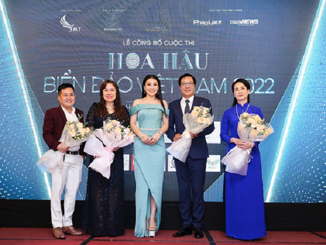 Các thành viên BGK cuộc thi Hoa hậu Biển đảo Việt Nam 2022.