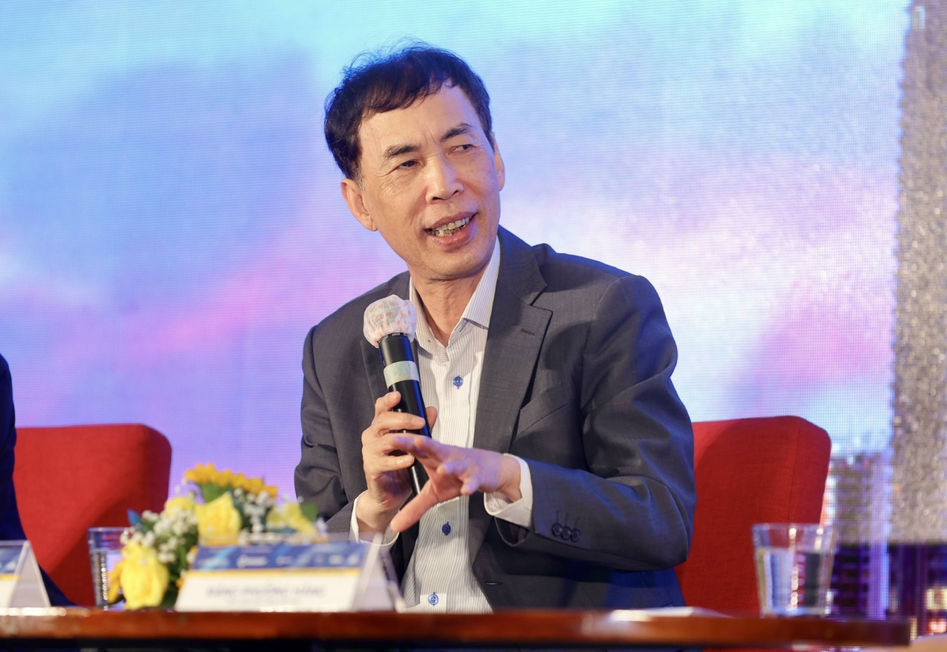 Economist Vo Tri Thanh said Da Nang needs to attract the super-rich and high-quality human resources to live and work.