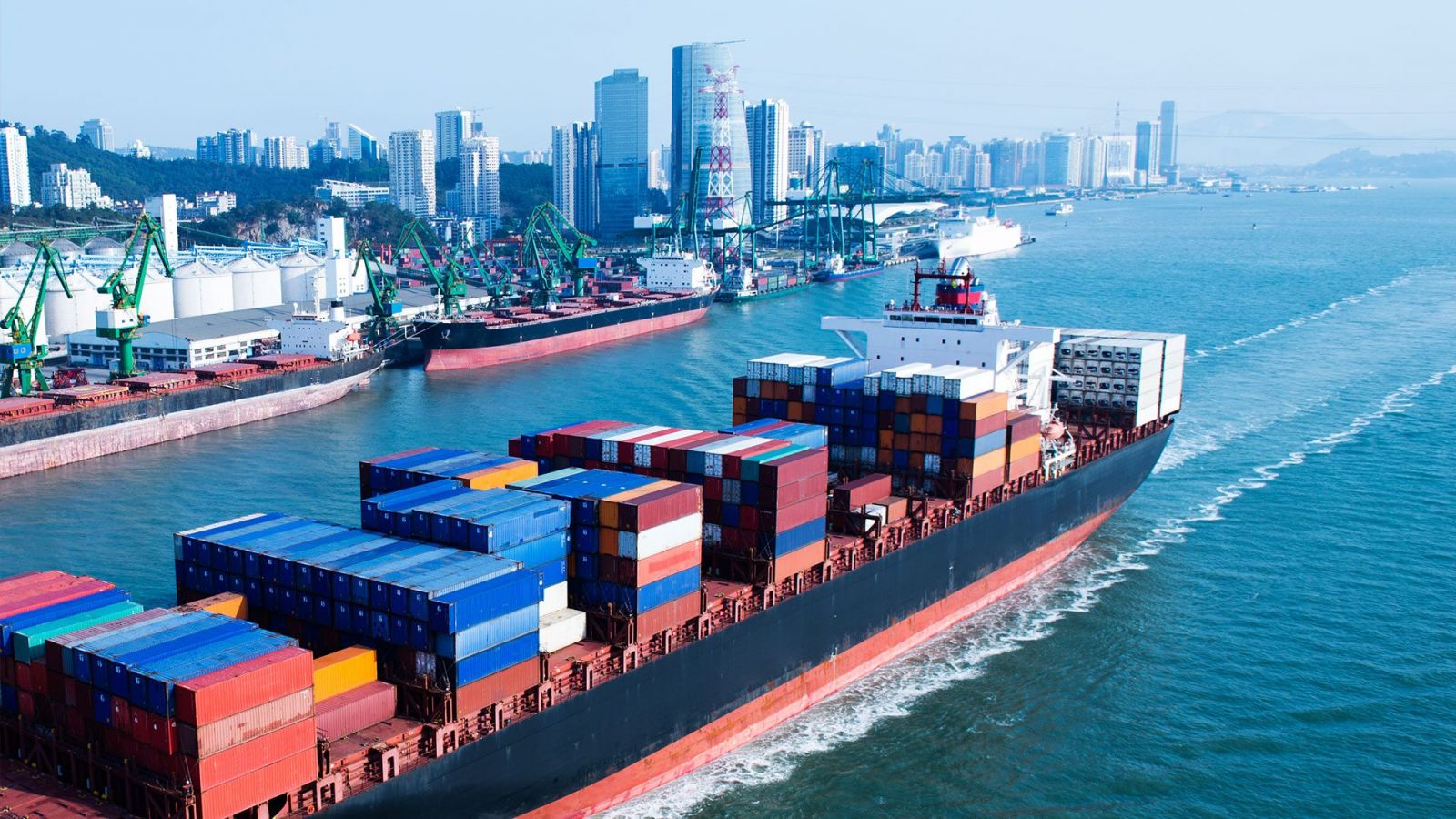 Vận tải biển Châu Á Thái Bình Dương thành cổ đông lớn tại PTT