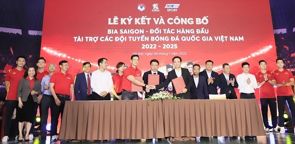 Tổng công ty cổ phần Bia – Rượu – Nước giải khát Sài Gòn chính thức trở thành Đối Tác Hàng Đầu và độc quyền trong ngành bia cho Đội tuyển bóng đá quốc gia