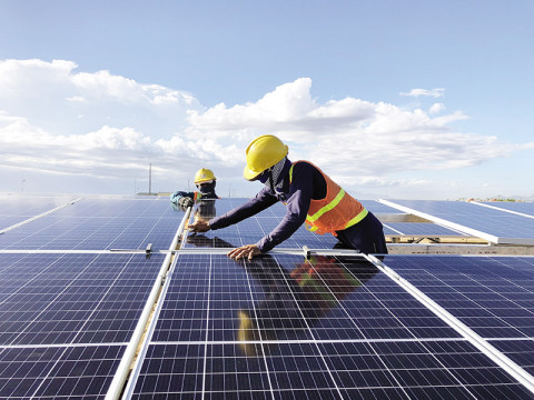 The Ministry of Industry and Trade intends to continue constructing nearly 2,430 MW of solar power capacity.