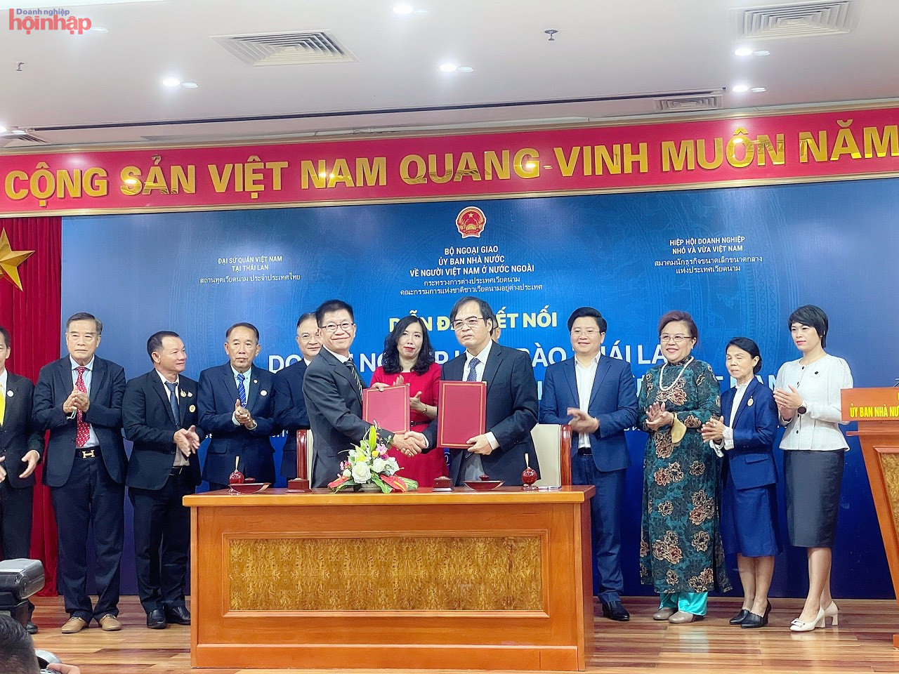 Ký kết hợp tác giữa Hiệp hội Doanh nghiệp Việt-Thái Lan với Hiệp hội doanh nghiệp nhỏ và vừa Việt Nam