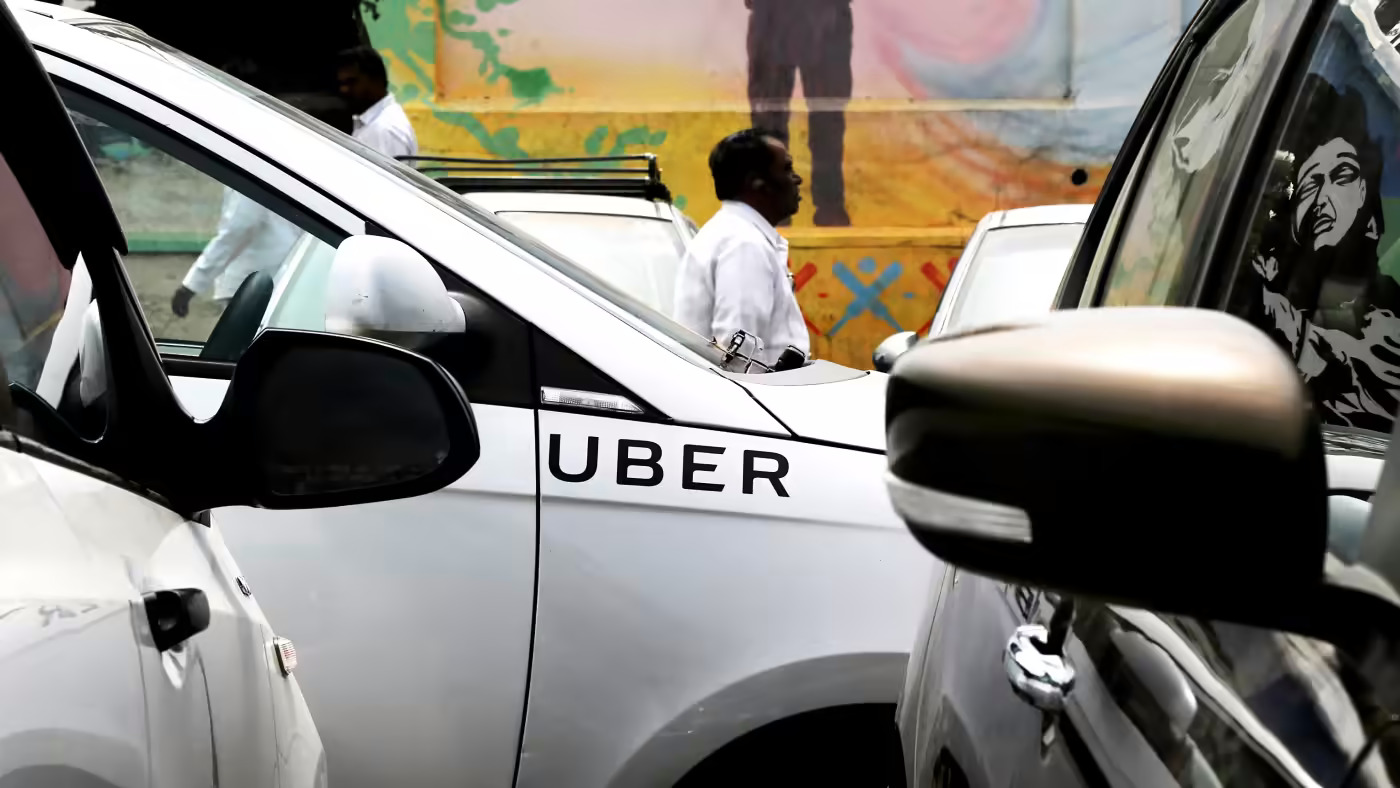 Uber đã có một chặng đường gập ghềnh ở Ấn Độ kể từ khi bắt đầu hoạt động ở đó vào năm 2013. Giờ đây, chính phủ đang tìm cách đưa ra các quy định mới cho Big Tech. (Ảnh của EPA / Jiji)
