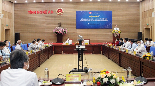 Nghe An meets typical businesses and entrepreneurs in 2021