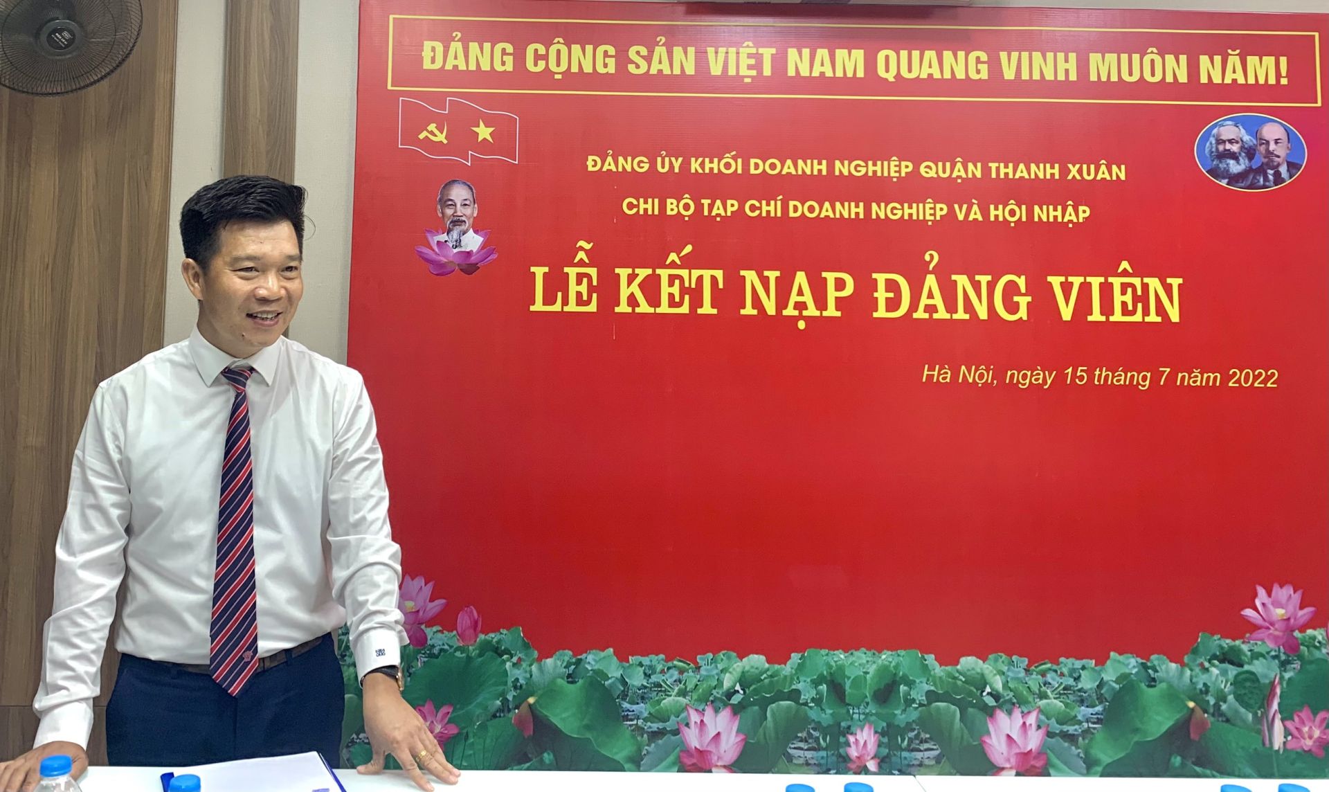 đồng chí Nguyễn Văn Minh – Quận Ủy viên, Bí thư Đảng ủy Khối doanh nghiệp quận Thanh Xuân