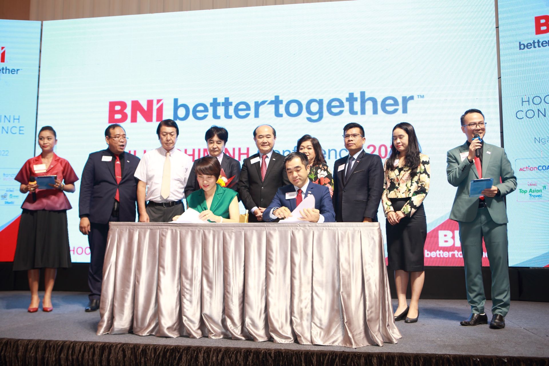 Signing ceremony of strategic cooperation between BNI Vietnam and Ever Group