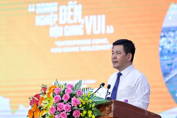 Bộ trưởng Bộ Công Thương Nguyễn Hồng Diên phát biểu tại Hội nghị (Ảnh: VGP/Nhật Bắc)