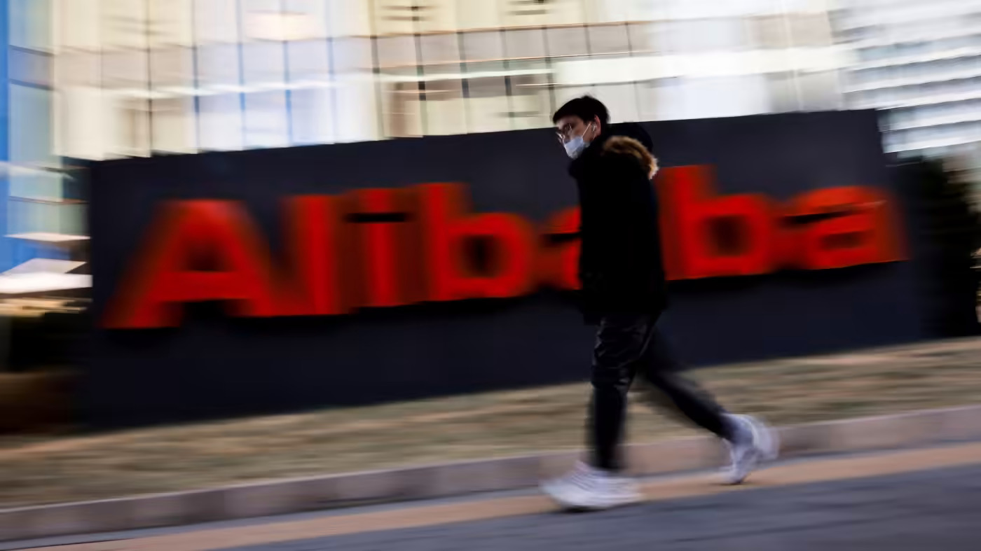 Công ty công nghệ Trung Quốc Alibaba Group Holding đã nhận một khoản tiền phạt kỷ lục từ các cơ quan quản lý chống độc quyền trước khi nước này ban hành các quy định mới. © Reuters