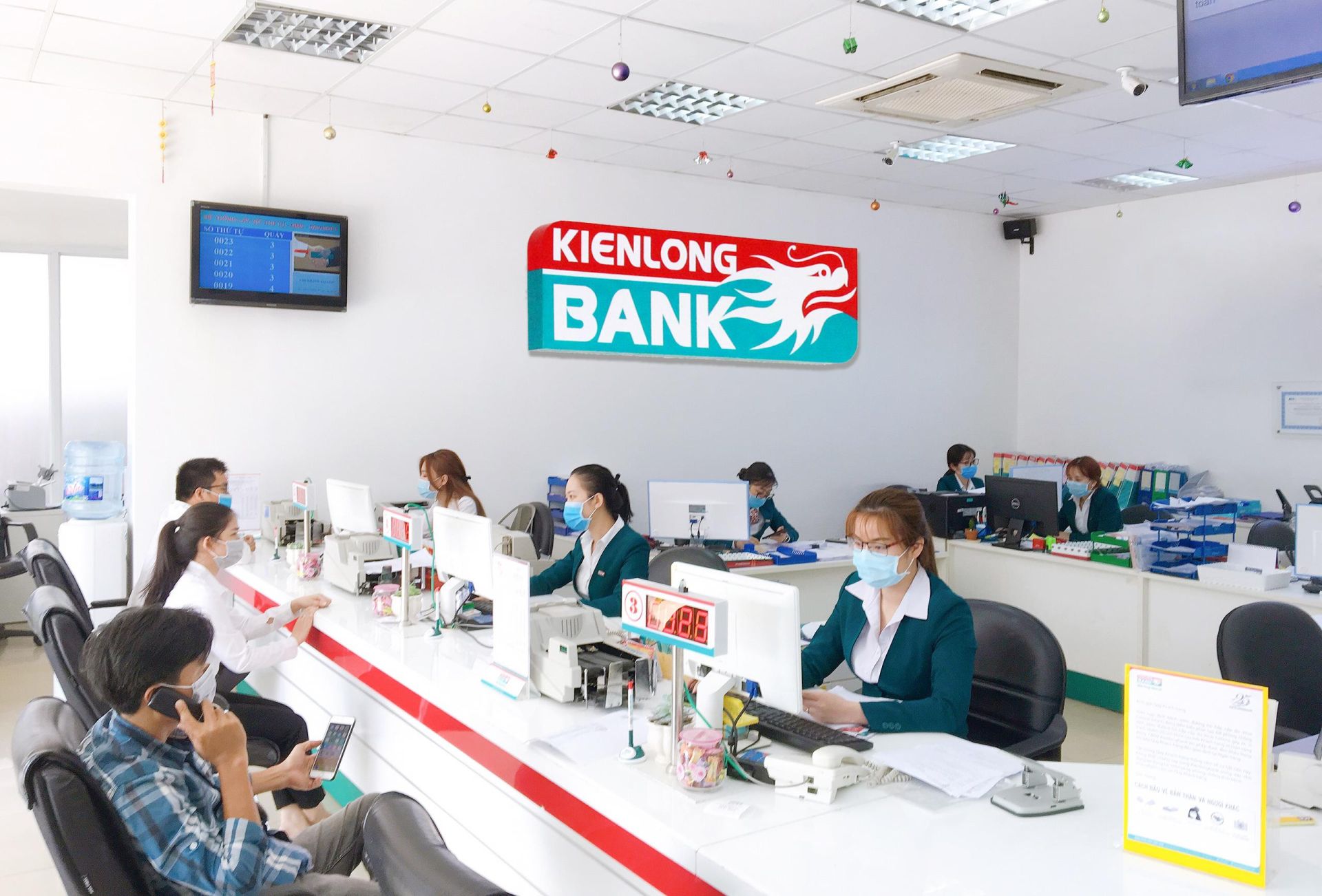 Chấp thuận cho KienlongBank nâng vốn điều lệ lên 4.231 tỉ đồng