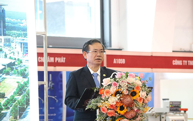 Ông Nguyễn Văn Dành, Phó Chủ tịch UBND tỉnh Bình Dương phát biểu tại buổi lễ