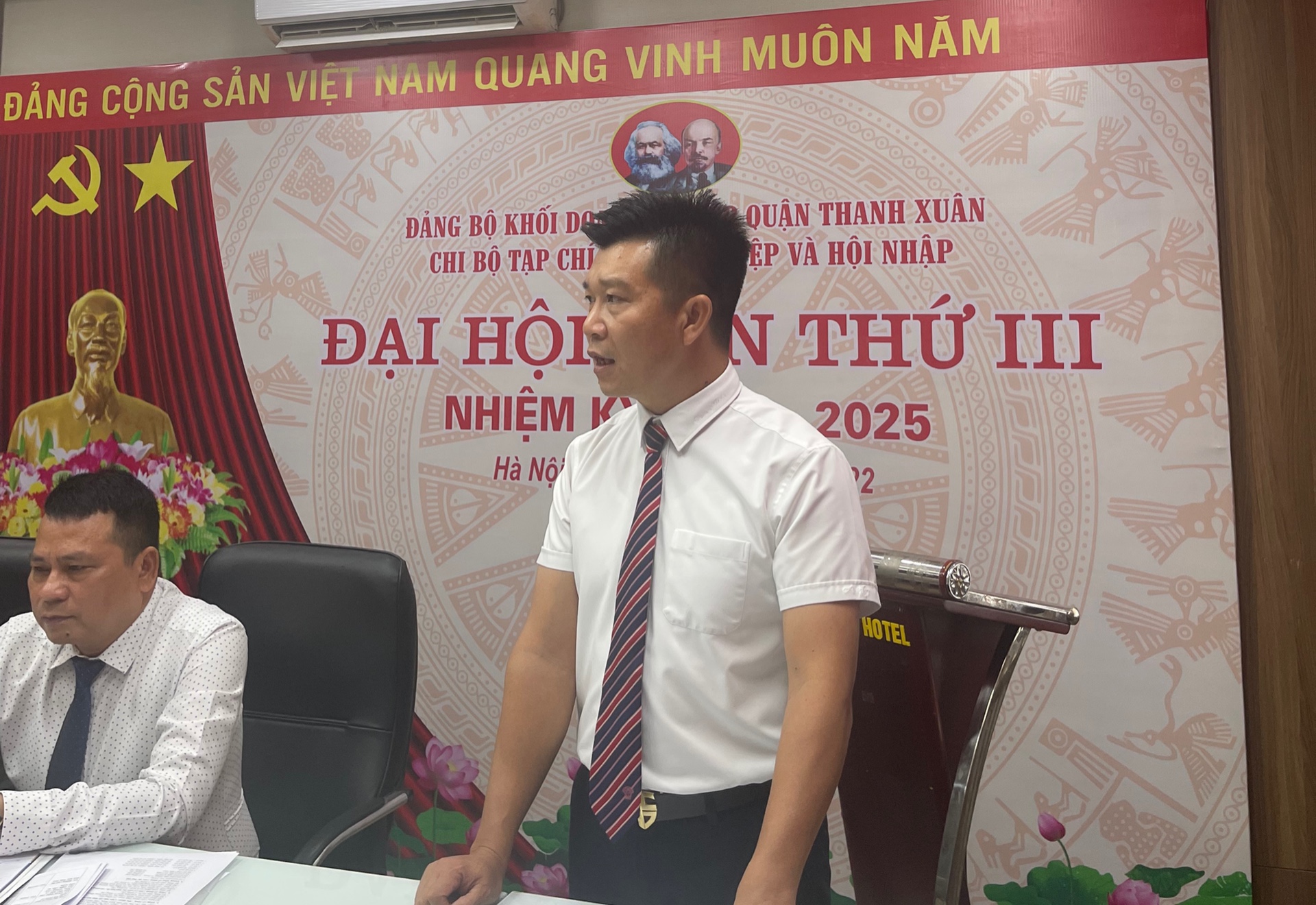 đồng chí Nguyễn Văn Minh – Quận ủy viên, Bí thư Đảng bộ Khối Doanh nghiệp