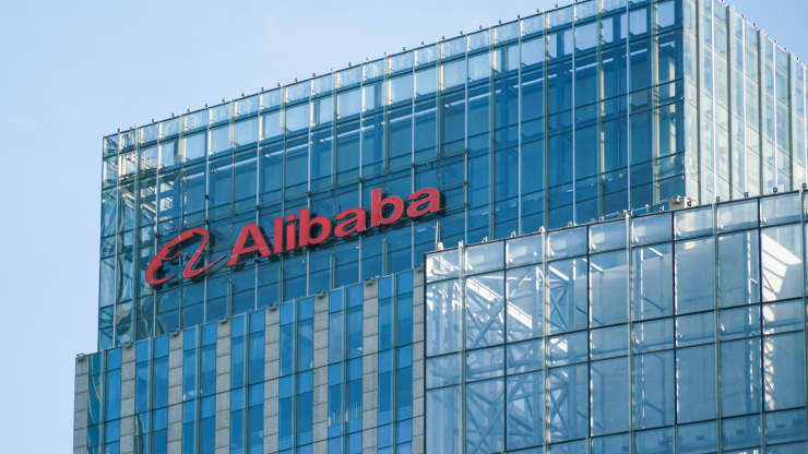 gã khổng lồ công nghệ internet Trung Quốc Alibaba đang tiến thêm một bước nữa trong việc cho phép các nhà đầu tư Trung Quốc đại lục giao dịch trực tiếp cổ phiếu của mình