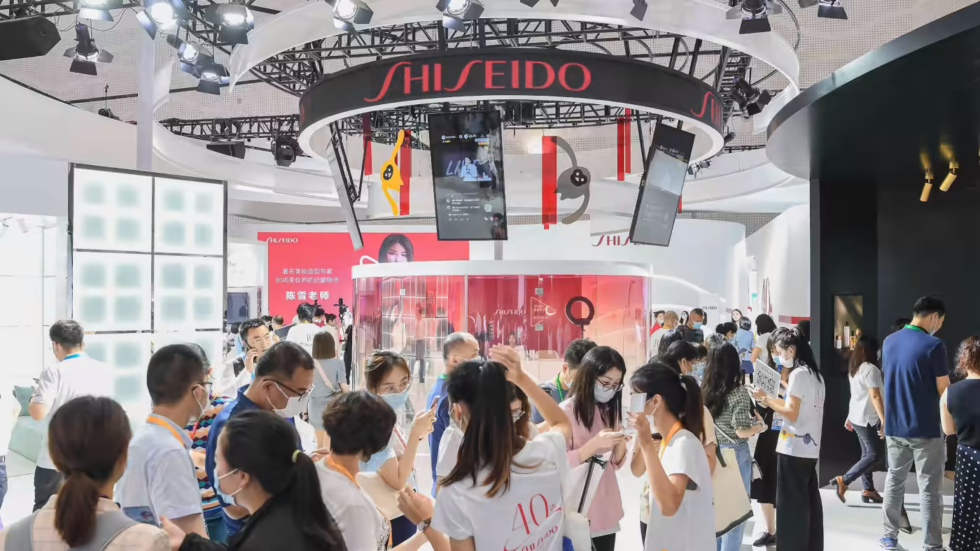 Shiseido đã hạ dự báo doanh thu cả năm cho cả Nhật Bản và Trung Quốc