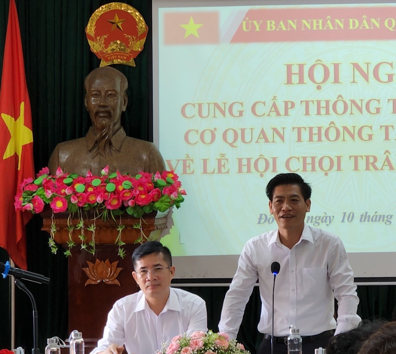 Vice Chairman of Do Son District People's Committee Pham Hoang Tuan responds to press information about the buffalo fighting festival held on September 4, 2022.