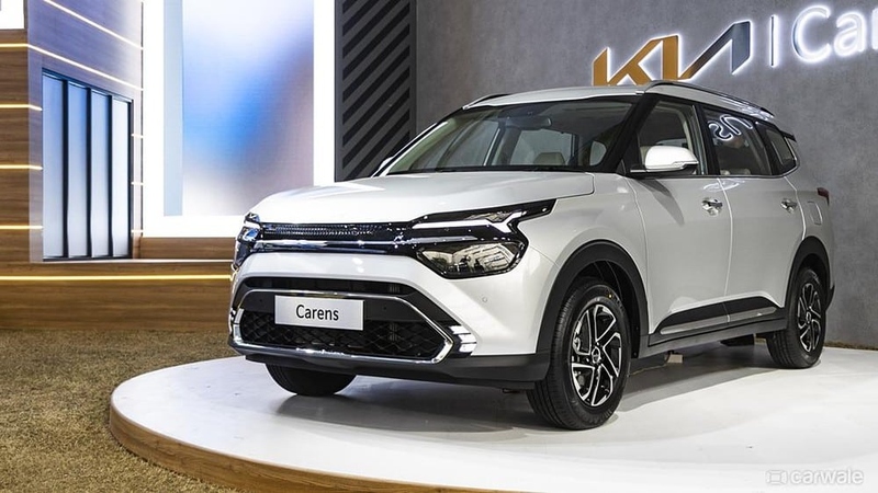 Ra mắt mẫu xe Kia Carens 2022, giá chỉ từ 620 triệu đồng