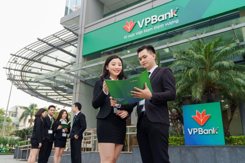 VPBank set a Vietnamese record with a billboard of a building with an area of 2,000 m2