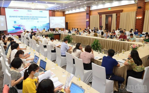 Foxlink Vietnam explores investment cooperation in Dong Thap province