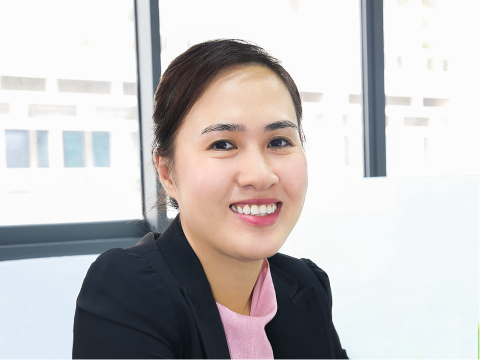 Ms Pham Viet Lan Anh, Bong Bach Tuyet's new 8X President