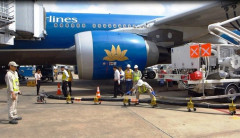 Vietnam Airlines xin giảm 100% thuế bảo vệ môi trường với nhiên liệu bay, Bộ Tài chính nói gì?