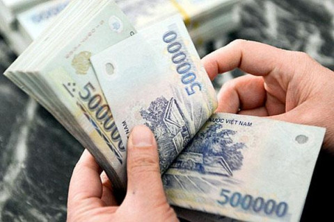 Ha Tinh: Banks raise deposit interest rates to "draw" money