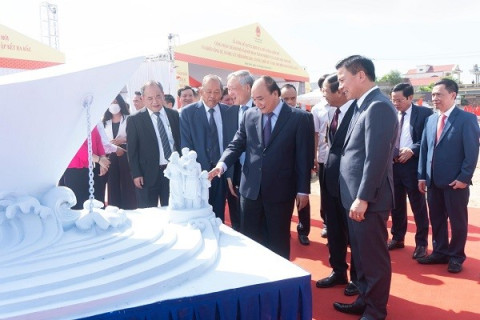 The President attended the groundbreaking ceremony for Thanh Hoa's 255 billion VND monument