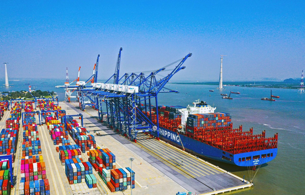 Photo: Vietnam has two seaports in the top busiest in the world.