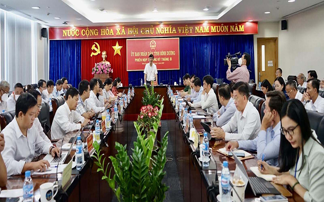 Ông Võ Văn Minh, Phó Bí thư Tỉnh ủy, Chủ tịch UBND tỉnh đã chủ trì phiên họp thường kỳ tháng 8-2022