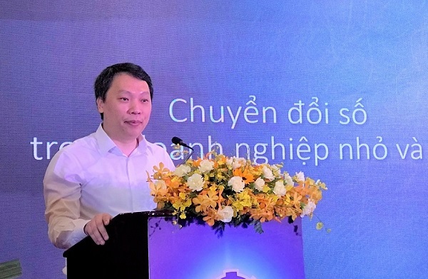 Thứ trưởng Bộ Thông tin và Truyền thông Nguyễn Huy Dũng cho biết chương trình hỗ trợ doanh nghiệp nhỏ và vừa chuyển đổi số (SMEdx) đã có hơn 300.000 DN tham gia thử nghiệm (Ảnh: VGP/Lê Anh)