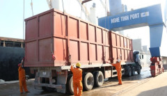 Nghệ An: Hội thảo thúc đẩy hoạt động xuất, nhập khẩu hàng container qua cảng Cửa Lò