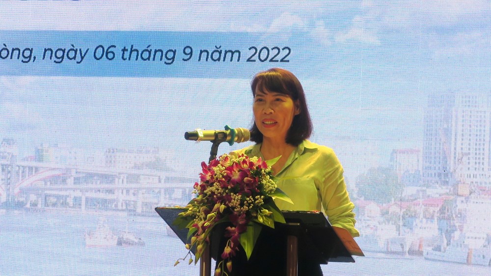 Bà Nguyễn Thị Thương Huyền, Giám Đốc Sở du lịch Hải Phòng phát biểu và bày tỏ cảm ơn sự hợp tác và đồng hành của các đơn vị, doanh nghiệp, các nhà sáng tạo nội dung trên các nền tảng mạng xã hội