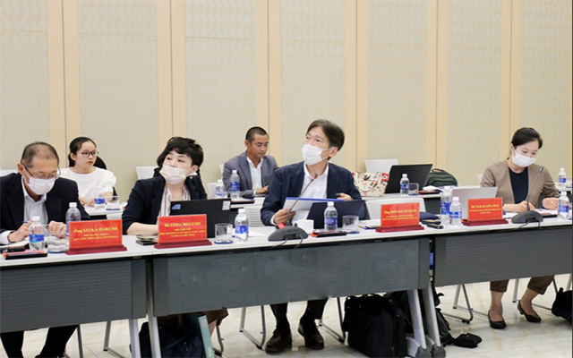 Đại diện METI Kansai trao đổi tại Hội thảo