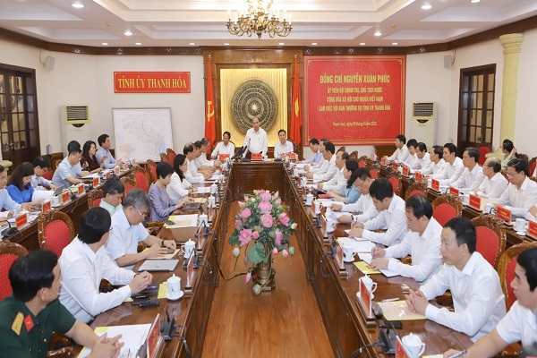 Toàn cảnh buổi làm việc của Chủ tịch nước Nguyễn Xuân Phúc với tỉnh Thanh Hoá